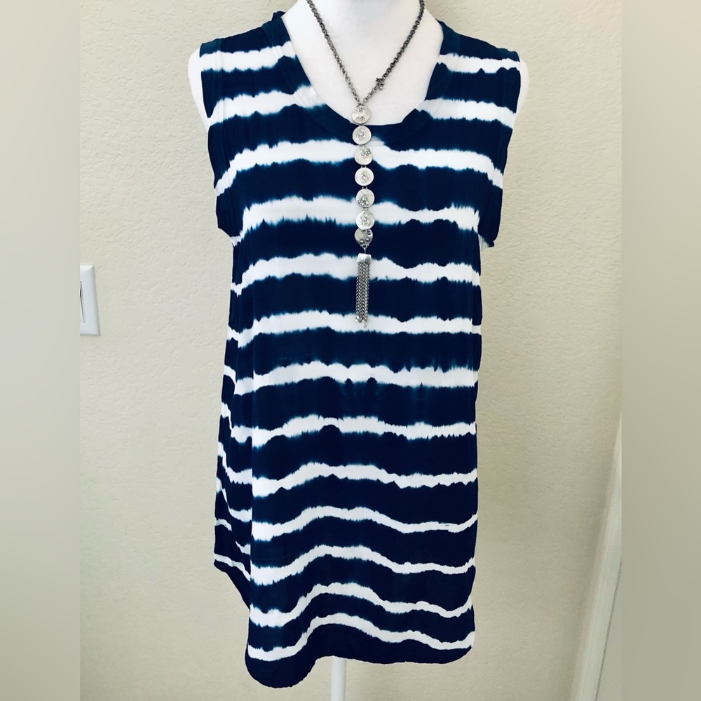 Johnny Was Pete & Greta Navy and White Tie-Dye Long Tank Top